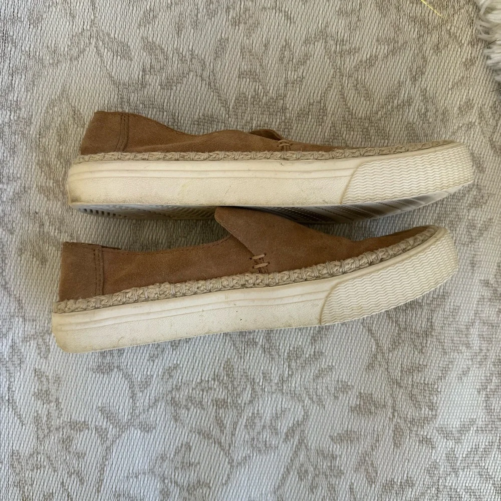Toms Sunset Toffee Suede Slip-On Loafers Comfort Sneaker Shoes Women’s 6‎ EUC